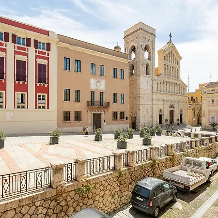 San Diego - Bright And Colourful Loft With Cathedral View Apartment Cagliari